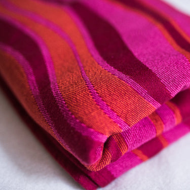 Didymos Tragetuch Wellen Granat  Größe 6